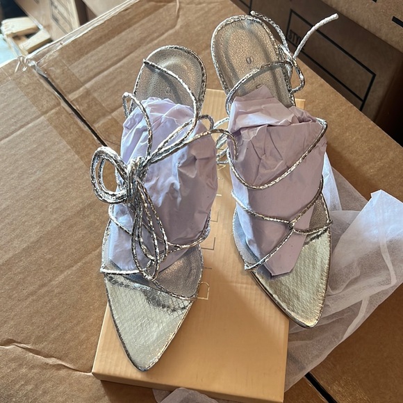 BILLINI PEROUZE HEEL- SILVER SCALE - Picture 3 of 9
